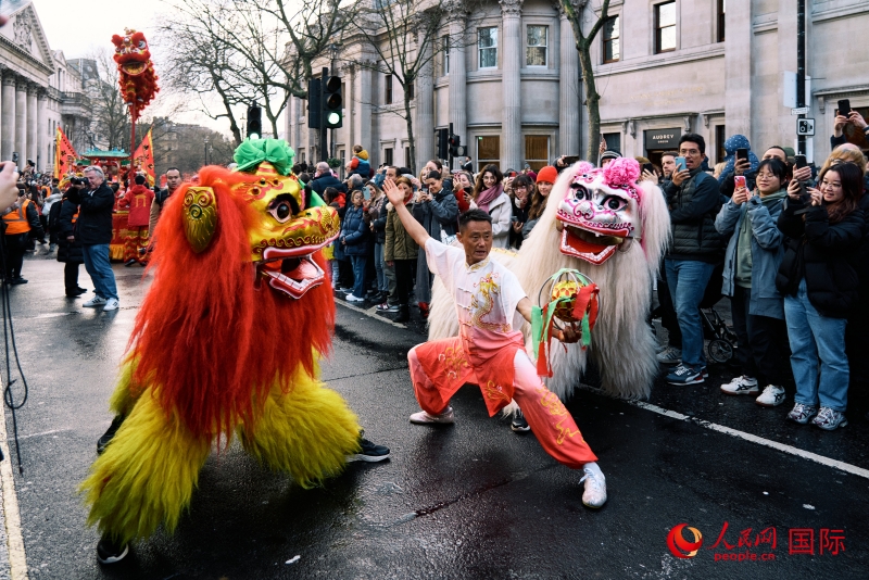 倫敦新春慶典現(xiàn)場(chǎng)。人民網(wǎng) 郭錦標(biāo)、楊浩鵬攝