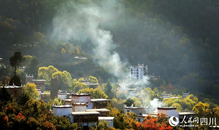 丹巴美景。李永安攝